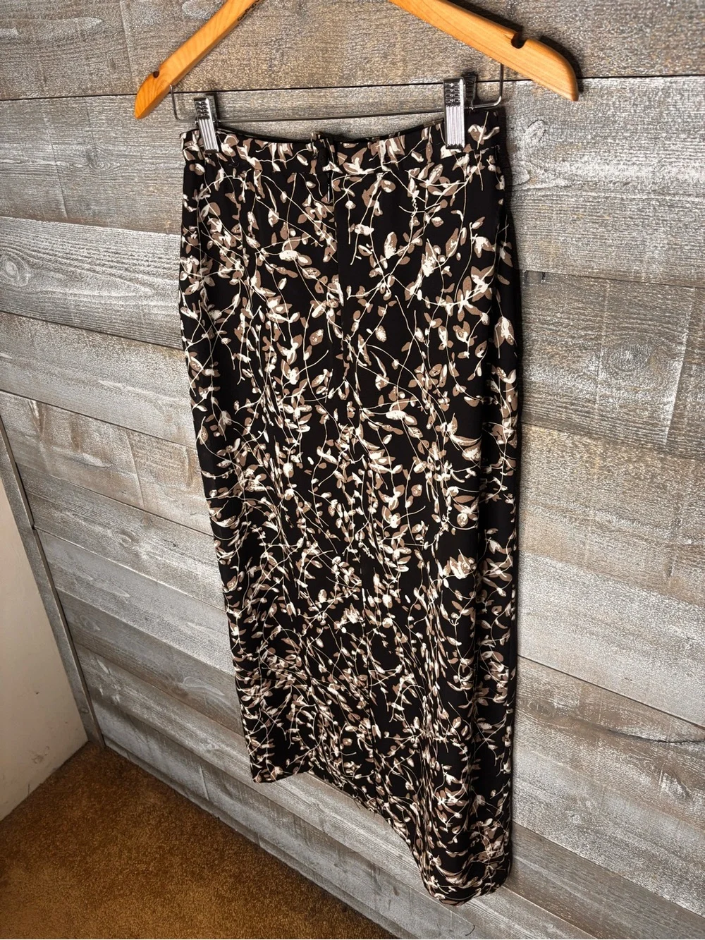 Pendleton 90s vintage leaf print Women's Black Floral Midi Skirt sz 4